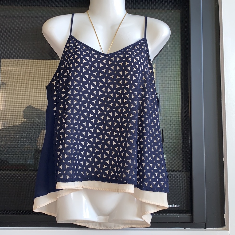 Spaghetti strap top - Picture 2 of 8